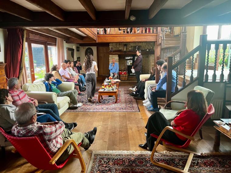 Some Thames Valley believers consulting on local&nbsp;activities